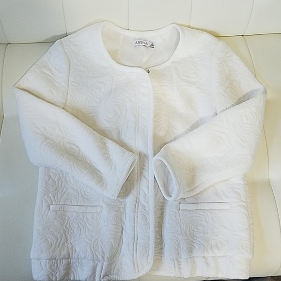 Light Jacket - Picture 1 of 2